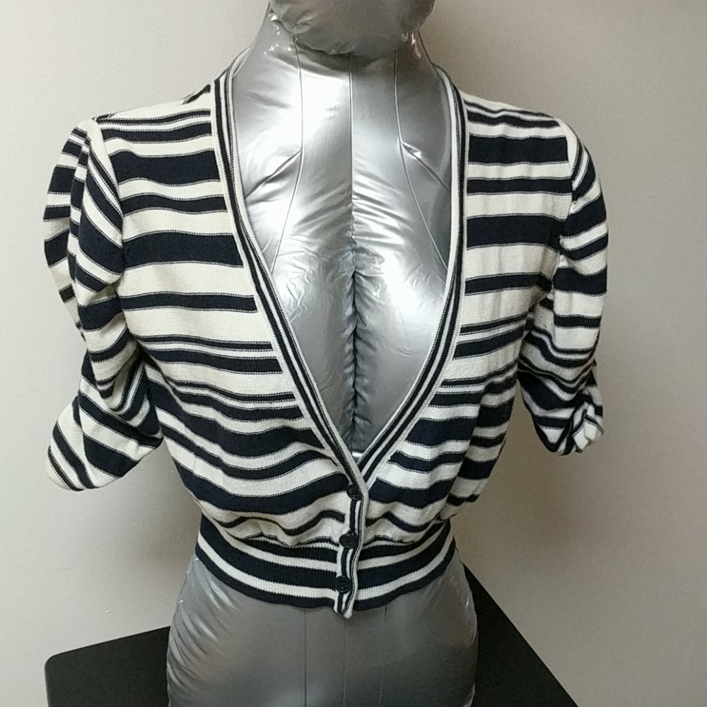 Liz Claiborne crop cardigan